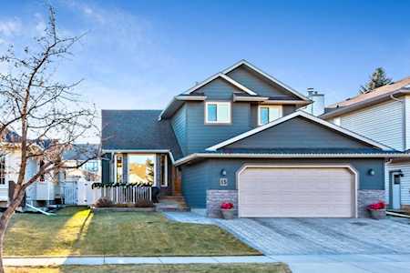 15 Westridge Dr Okotoks, AB T1S 1N2