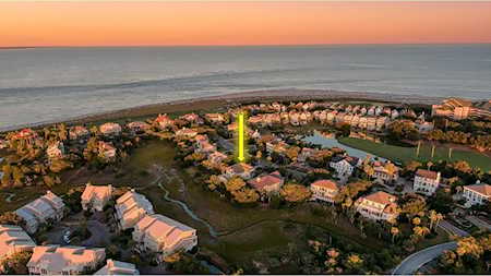 68 Ocean Point Dr Isle Of Palms, SC 29451