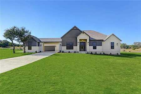 326 Eagle Basin CIR Spicewood, TX 78669