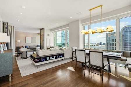 400 Stuart St #26A Boston, MA 02116