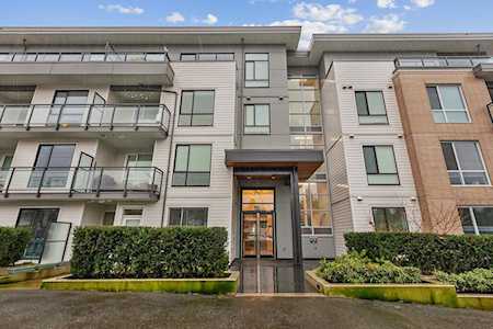 625 E 3rd Street #202 North Vancouver, BC V7L 1G6