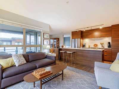 1679 Lloyd Street #409 North Vancouver, BC V7P 0A9