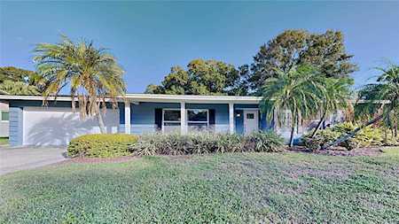 1748 Winfield Rd S Clearwater, FL 33756