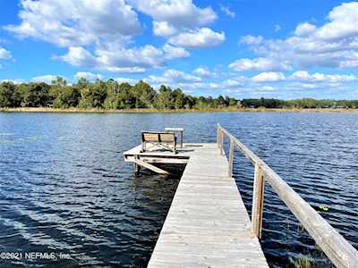 120 Clearwater Lake Rd Hawthorne, FL 32640