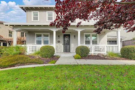 2215 Apple Grey Lane Rocklin, CA 95765