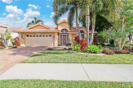 16291 Kelly Woods Dr Fort Myers, FL 33908