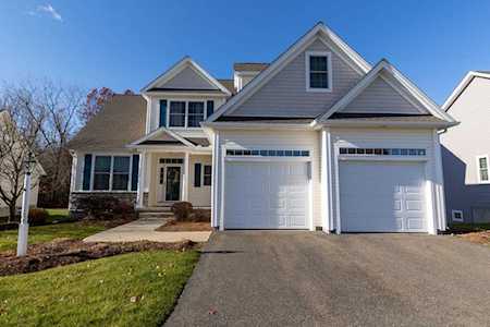 21 Broadleaf Cir #21 East Longmeadow, MA 01028