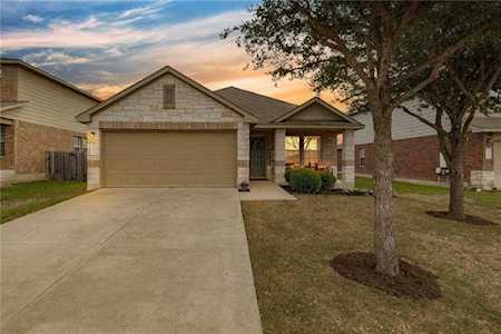 200 Kingfisher LN Leander, TX 78641