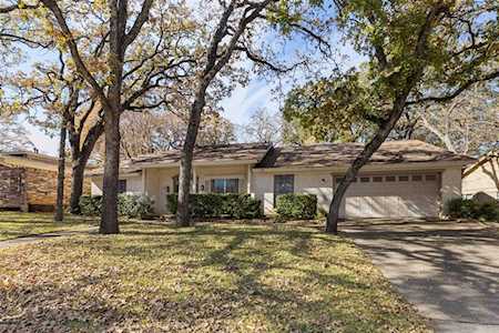 405 Billy Creek Circle Hurst, TX 76053