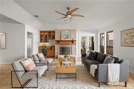 7938 Mesa Trails CIR Austin, TX 78731