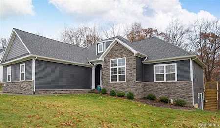1069 Sugar Maple Ct Fenton Twp, MI 48430