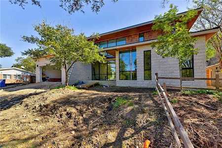 2803 Oakhaven DR Austin, TX 78704