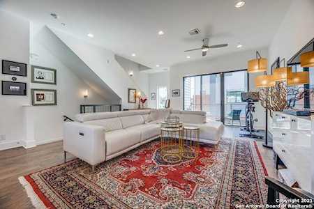 1606 N Hackberry San Antonio, TX 78208