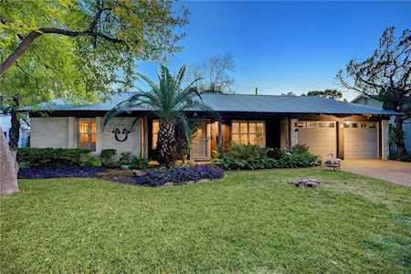 1805 Redlands ST Austin, TX 78757