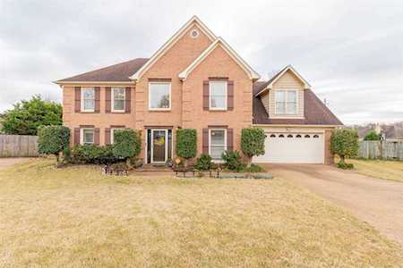 1754 Lichfield Ct Cordova, TN 38016
