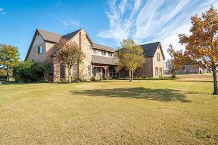 4233 Waterstone Estates Drive Mckinney, TX 75071