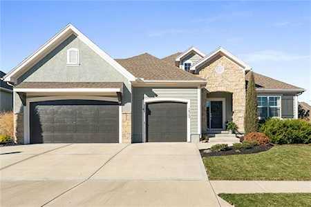 16720 Hauser St Overland Park, KS 66221