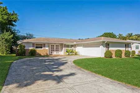 443 Sunnyside Dr Venice, FL 34293
