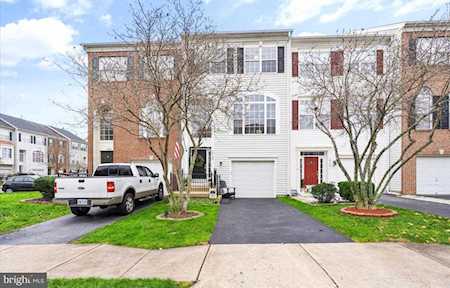 10136 Pale Rose Loop Bristow, VA 20136