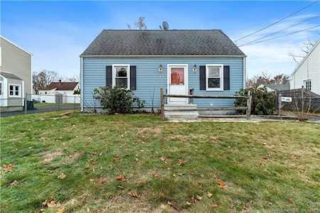 106 Shawmut Avenue North Haven, CT 06473