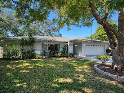 1039 Spanish Oaks Blvd Palm Harbor, FL 34683