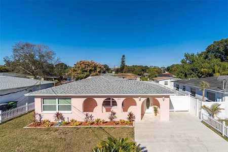 2813 W Woodlawn Ave Tampa, FL 33607