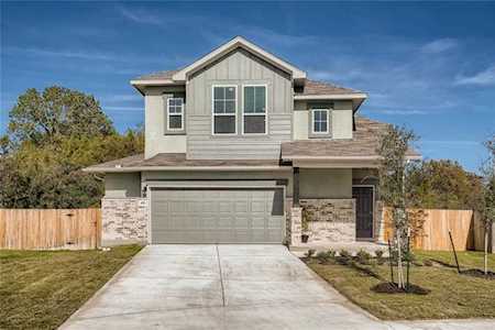 476 Silver Springs BND Kyle, TX 78640