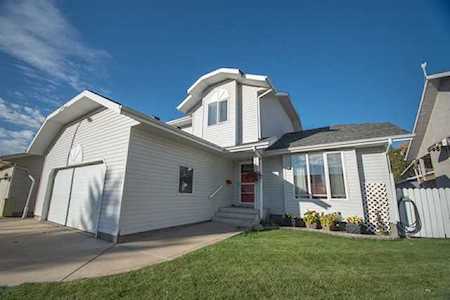 133 Cameron Crescent Red Deer, AB T4P 3N9
