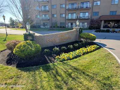 3030 Breckenridge Ln #411 Louisville, KY 40220