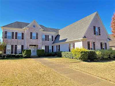 9233 N N Forest Island Dr Collierville, TN 38017