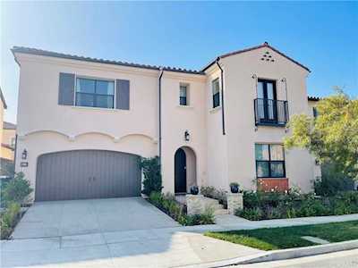 103 Joshua Tree Irvine, CA 92620