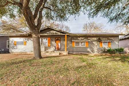 609 E Ellen Avenue Hurst, TX 76053