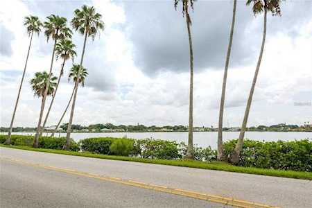 401 Whitcomb Blvd Tarpon Springs, FL 34689