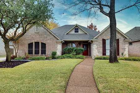 8405 Brandonwood Drive North Richland Hills, TX 76182