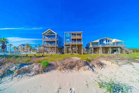 11207 Bernice Dr Galveston, TX 77554
