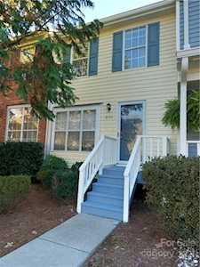 8104 Circle Tree Ln Charlotte, NC 28277