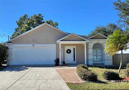 318 Sacramento St Valrico, FL 33594