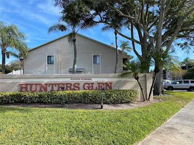 2067 Hunters Glen Dr #311 Dunedin, FL 34698