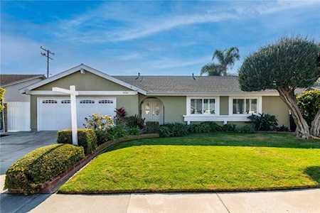 9782 Fair Tide Circle Huntington Beach, CA 92646
