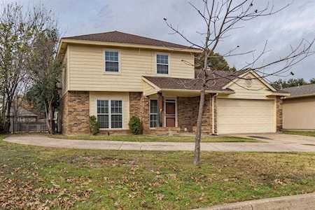 6925 Red Fox Trail Fort Worth, TX 76137