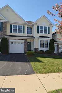 417 Harvest Dr Blandon, PA 19510