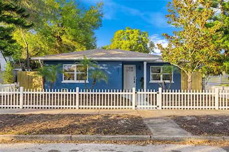863 25th Ave N St. Petersburg, FL 33704