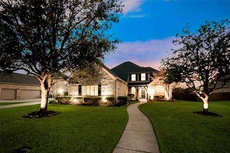 924 Gentle Wind Drive Keller, TX 76248