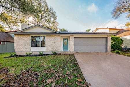 7401 Gaines Mill LN Austin, TX 78745