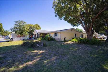 1015 Windsor Hill WAY Tarpon Springs, FL 34689