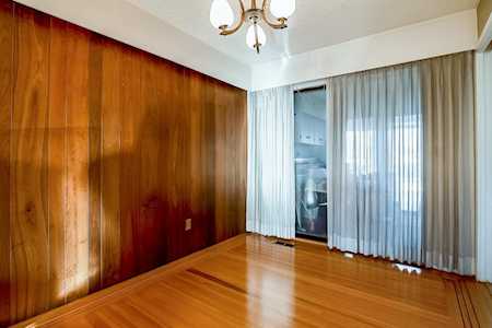 3057 E 24th Avenue Vancouver, BC V5R 1E7