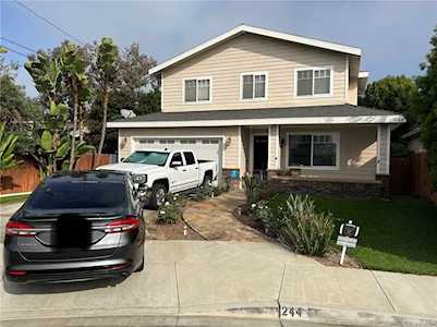 244 Santo Tomas Ave Costa Mesa, CA 92627