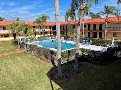 10385 Paradise Blvd #29 Treasure Island, FL 33706