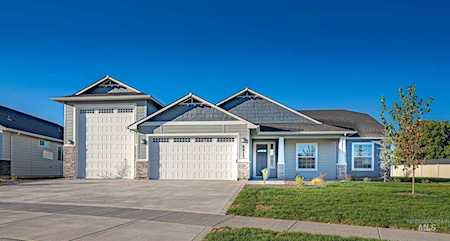 8417 E Sunray Drive Nampa, ID 83687