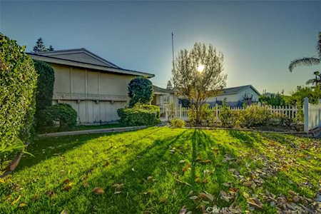 1608 W Hill Ave Fullerton, CA 92833